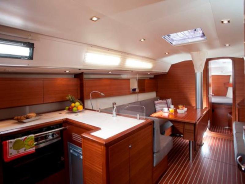 Book yachts online - sailboat - Salona 41 - Sol Et Velo - rent
