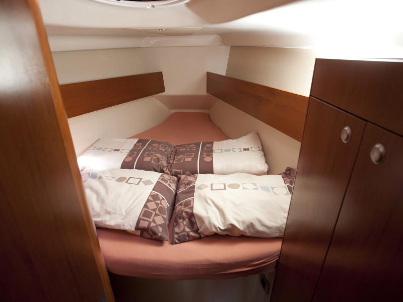 Book yachts online - sailboat - Salona 37 - Red Zeppelin - rent