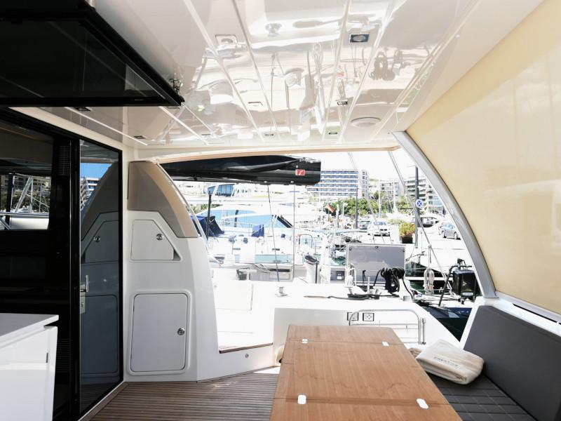 Book yachts online - motorboat - Prestige 630 Fly - Mavi Mar - rent