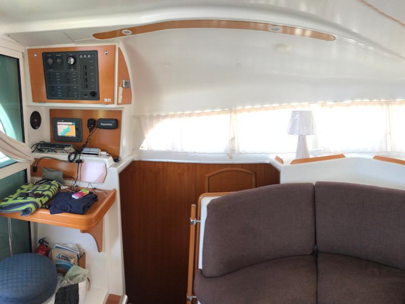 Book yachts online - catamaran - Lagoon 380 - Per Caso - rent
