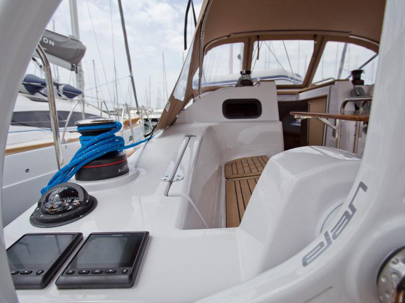 Book yachts online - sailboat - Elan 40 Impression - SILENTE - rent