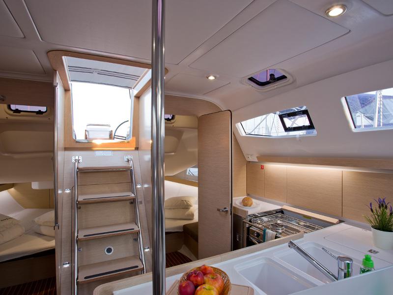 Book yachts online - sailboat - Elan 45 Impression - LIYA - rent