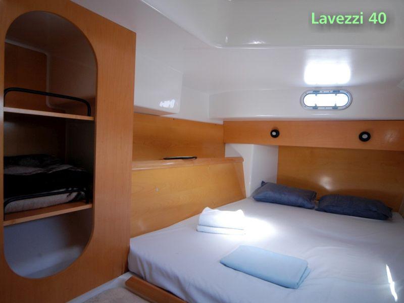 Book yachts online - catamaran - Lavezzi 40 - Domino - rent