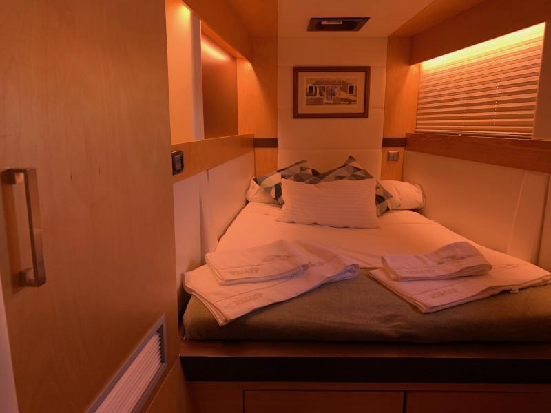 Book yachts online - catamaran - Sunreef 62 - Zimit - rent