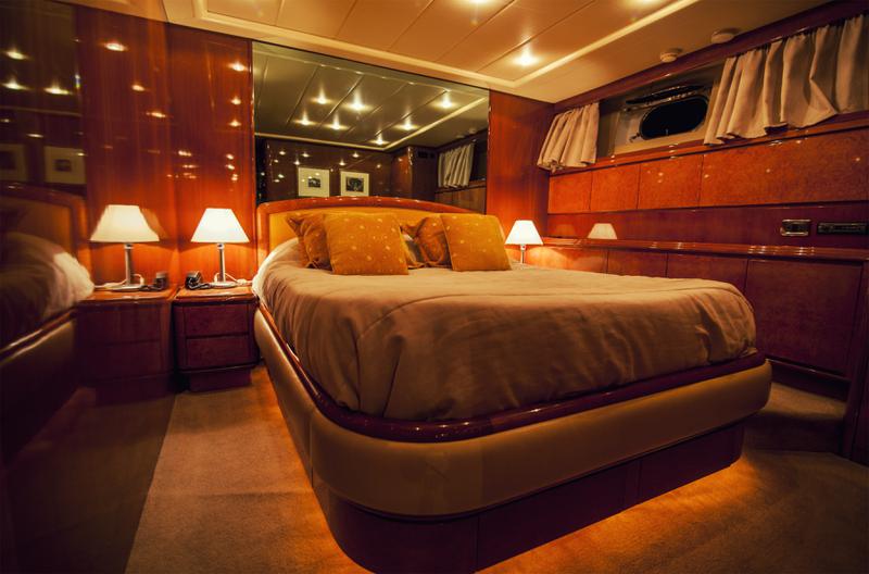 Book yachts online - motorboat - Falcon 100ft - Monte Carlo - rent