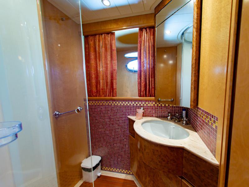 Book yachts online - motorboat - Posillipo Technema 82 - Say Yes - rent