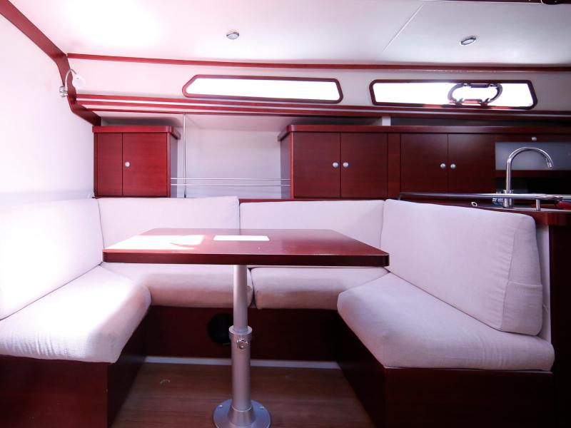 Book yachts online - sailboat - Hanse 400 - Freddo - rent