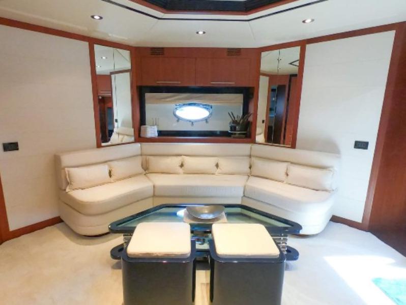 Book yachts online - motorboat - Riva Slendida 72 - Babluc - rent