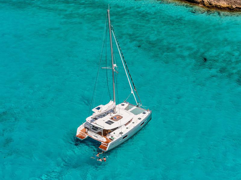 Book yachts online - catamaran - Lagoon 42 - Balute - rent