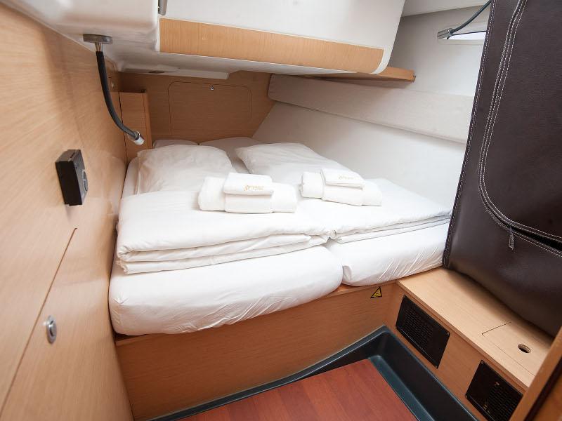 Book yachts online - sailboat - Beneteau First 45 - Carmenta - rent