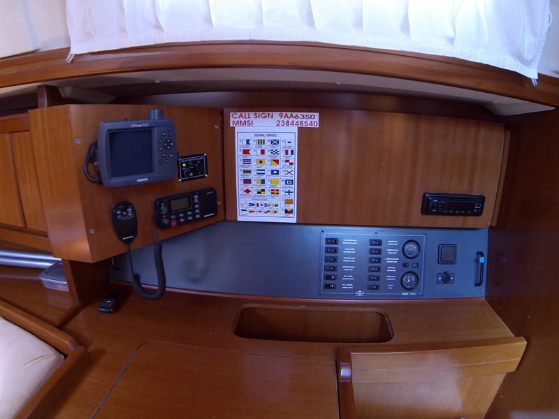 Book yachts online - sailboat - Dufour 365 GL - Tatomir - rent