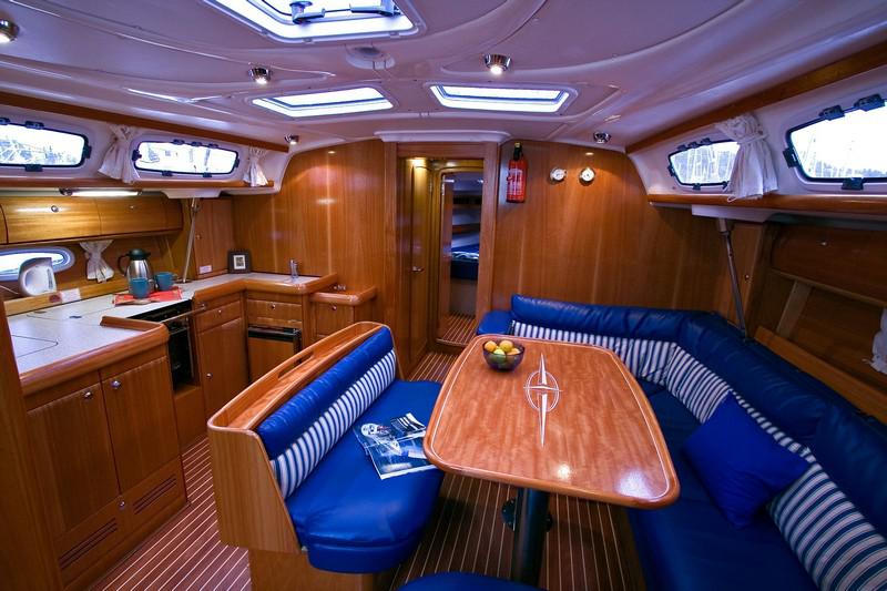Book yachts online - sailboat - Bavaria 46 Cruiser - GRAČIĆ II - rent