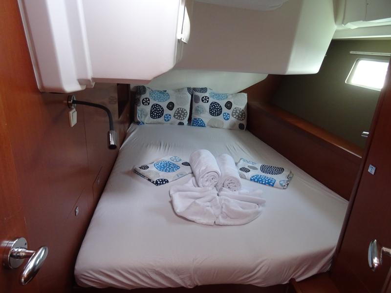 Book yachts online - sailboat - Oceanis 45 - Christina - rent