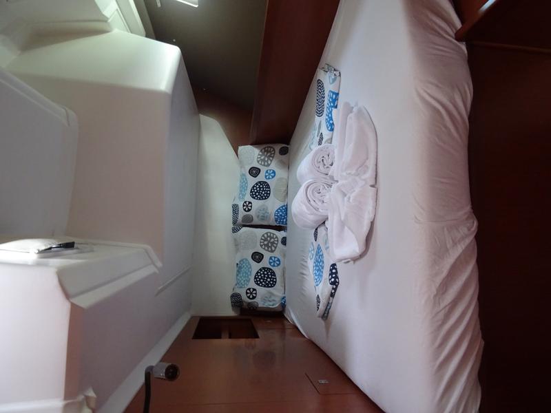 Book yachts online - sailboat - Oceanis 45 - Christina - rent