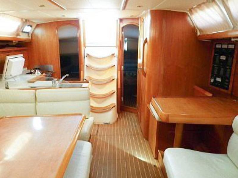 Book yachts online - sailboat - Sun Odyssey 43 - Echo (refit 2018) - rent