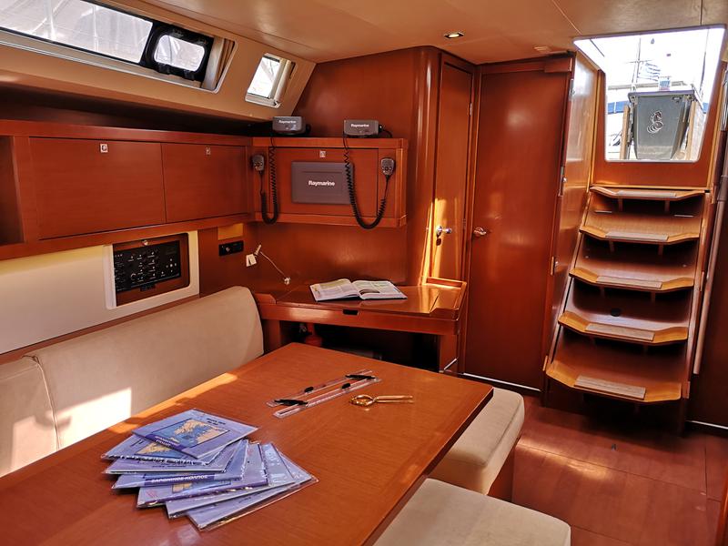 Book yachts online - sailboat - Oceanis 45 - Quantum - Bow &amp; Solar - rent