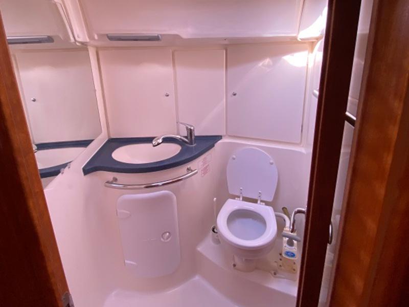 Book yachts online - sailboat - Bavaria 46 - Esperanza - rent