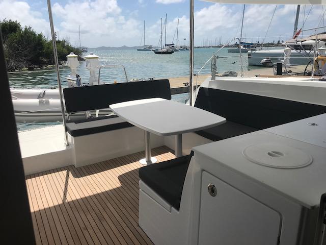 Book yachts online - catamaran - Lagoon 450  Flybridge - PAULA - rent