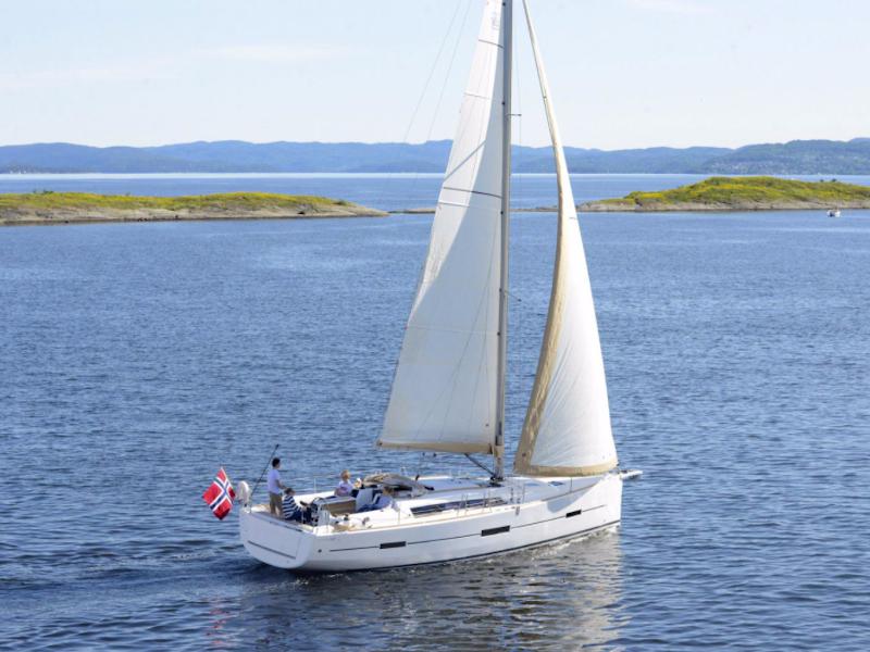 Book yachts online - sailboat - Dufour 412 Grand Large - ALTAIR - rent
