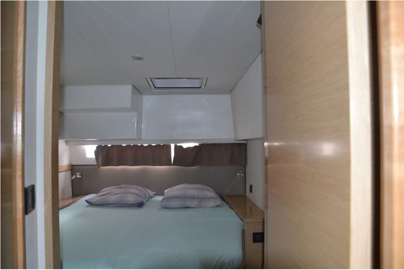 Book yachts online - catamaran - Saba 50 - FREGATE DB - rent