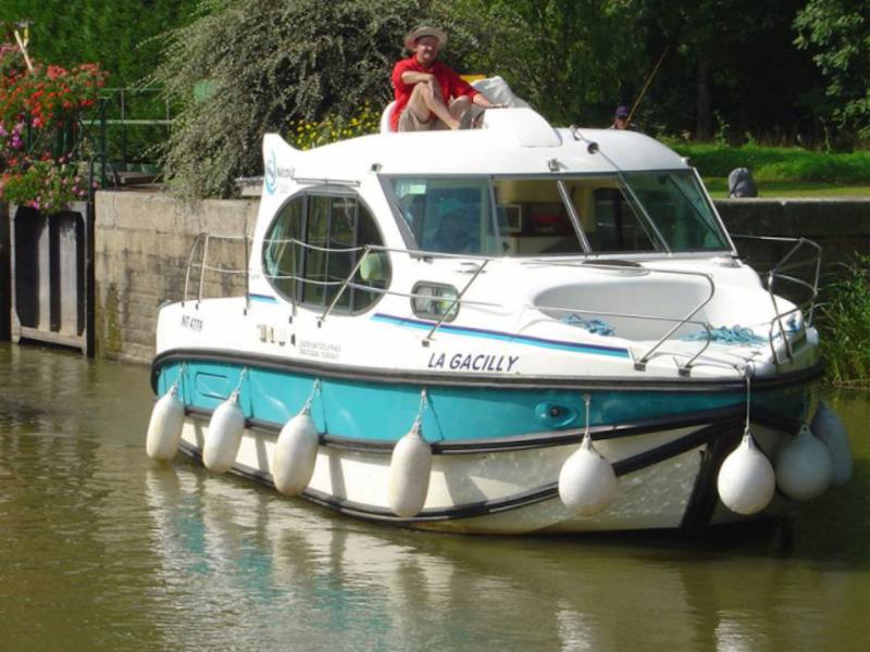 Book yachts online - motorboat - Estivale Duo - SARREBRUCK FR - rent