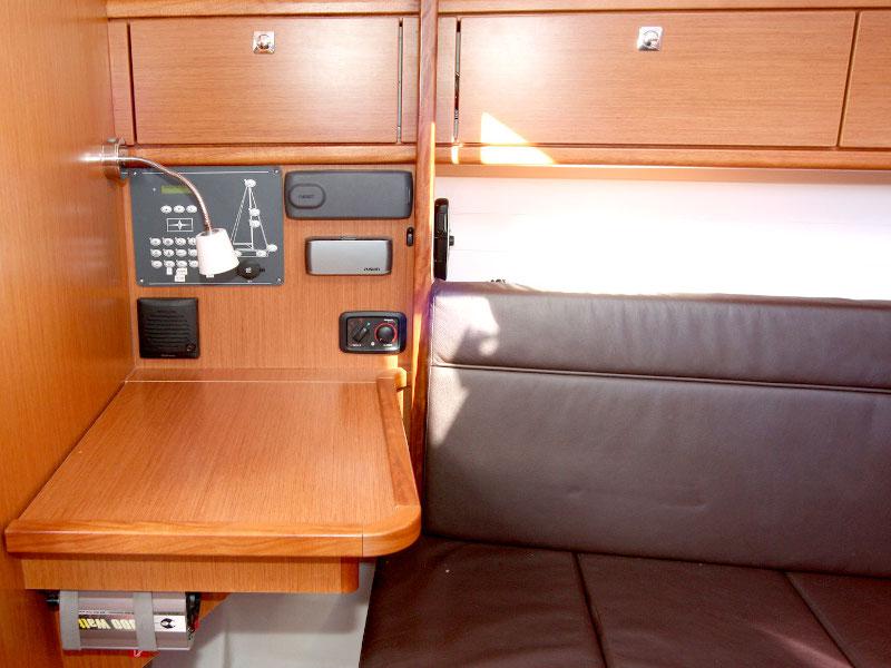 Book yachts online - sailboat - Bavaria Cruiser 33 - Chili - rent