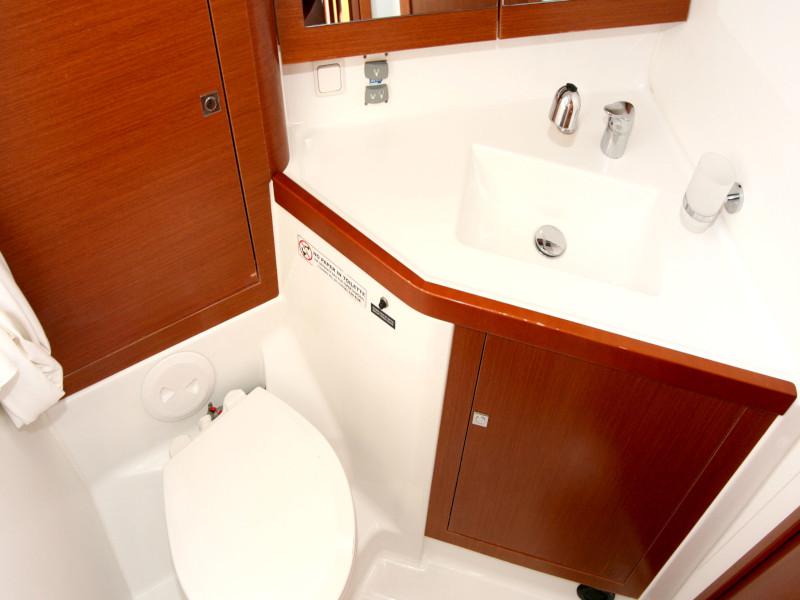 Book yachts online - sailboat - Oceanis 45 - Phantom - rent