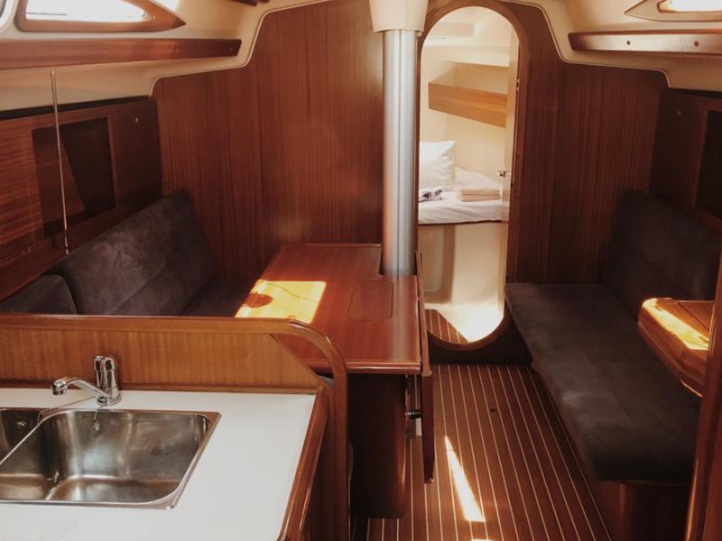 Book yachts online - sailboat - Salona 42 - Ramande - rent