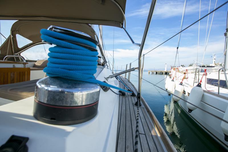 Book yachts online - sailboat - Jeanneau 57 - Messenger - rent
