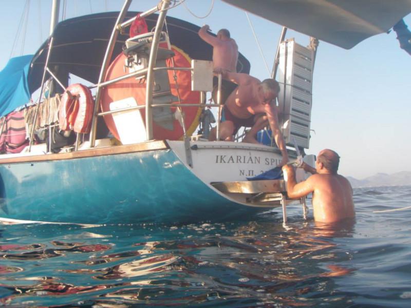 Book yachts online - sailboat - Jeanneau 41 - Ikarian Spirit - rent