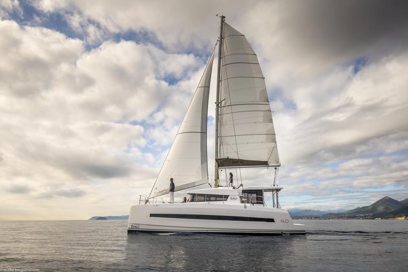 Book yachts online - catamaran - Bali 4.0 - Insail - rent