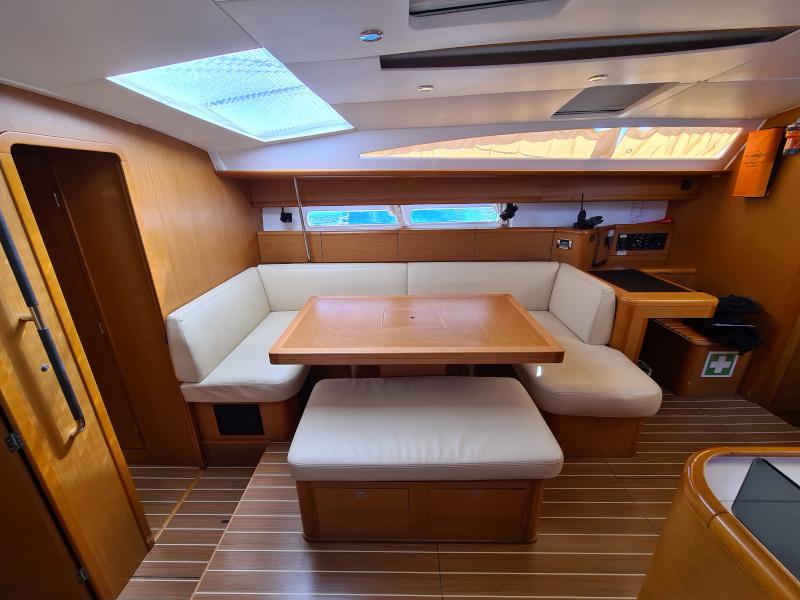 Book yachts online - sailboat - Jeanneau 53 - Makemo - rent