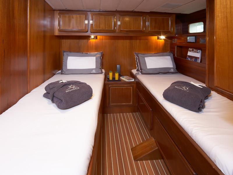 Book yachts online - sailboat - De Schepper 83 - Noheea - rent