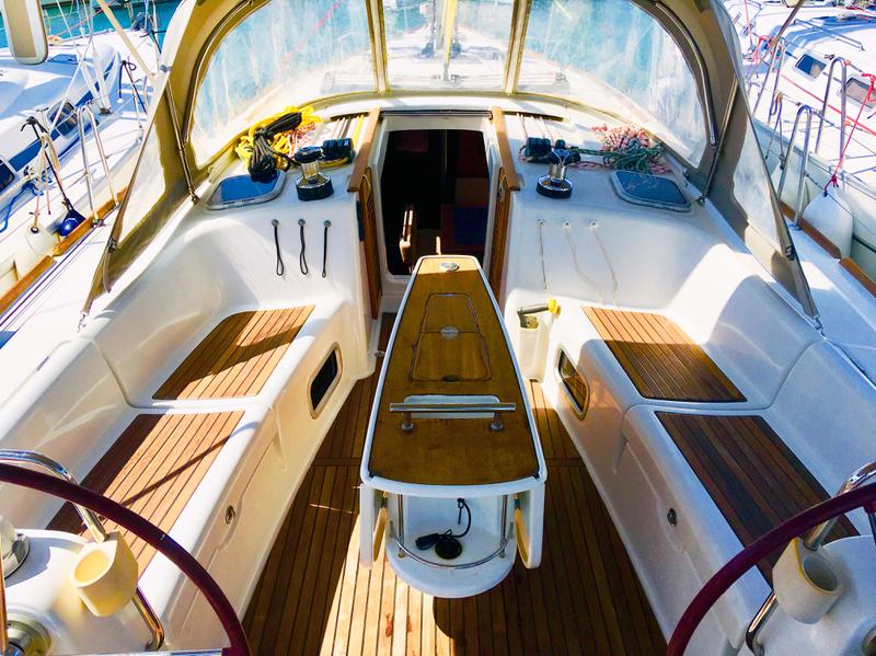 Book yachts online - sailboat - Oceanis 43 - Beauty L | Electric Toilets | Solar Panels - rent