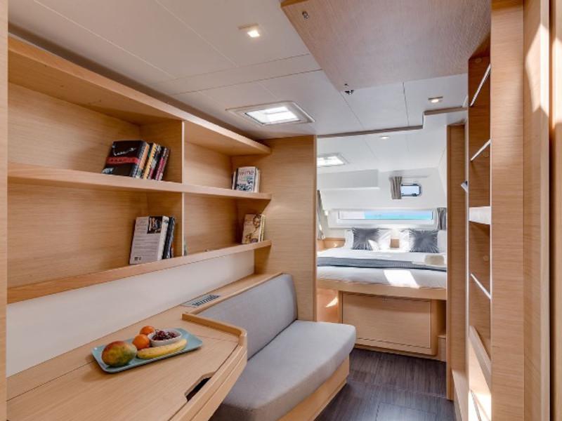 Book yachts online - catamaran - Lagoon 42 Owner version - NURIA - rent