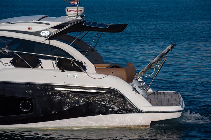 Book yachts online - motorboat - Sessa C38 - Lana - rent