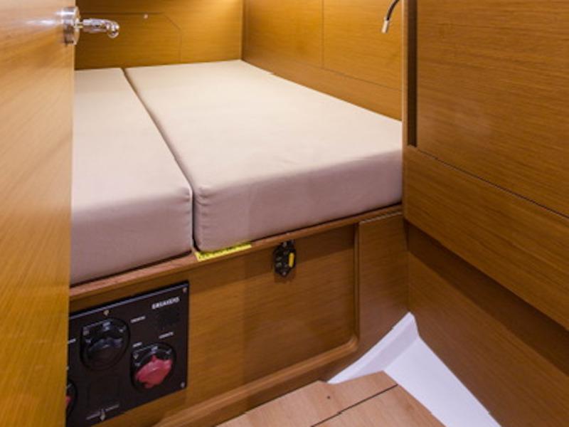 Book yachts online - sailboat - Sun Odyssey 440 - Deep Water - rent