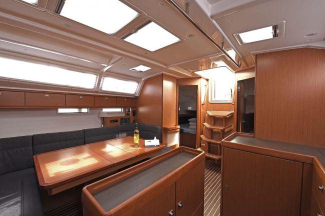 Book yachts online - sailboat - Bavaria 46 Cruiser - SR VI  - rent