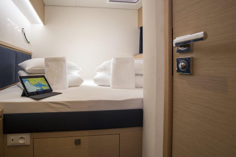 Book yachts online - catamaran - Saba 50 - ANNA ISABELLA - AC and generator - rent