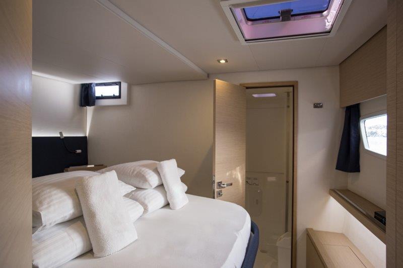 Book yachts online - catamaran - Saba 50 - ANNA ISABELLA - AC and generator - rent