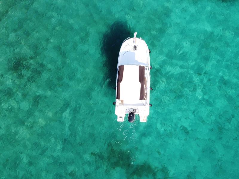 Book yachts online - motorboat - Beneteau Flyer 660 Sundeck - Ante - rent