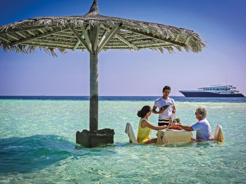 Book yachts online - motorboat - Motoryacht - Scubaspa Ying - rent