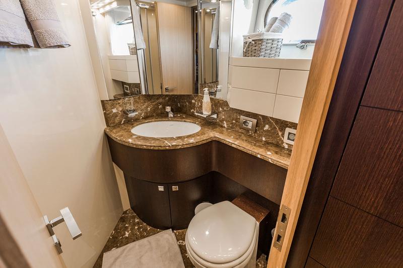 Book yachts online - motorboat - Maiora 20S - HOPE I  - rent