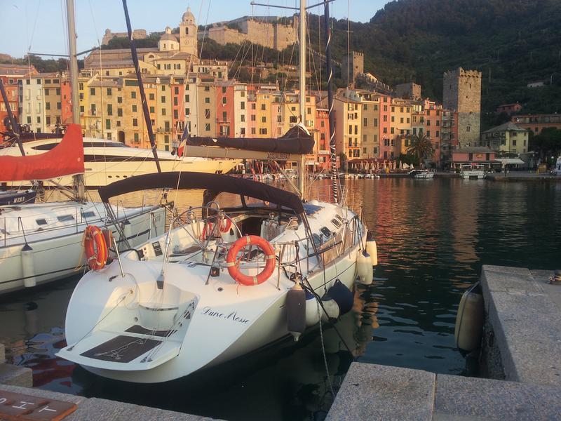 Book yachts online - sailboat - First 42S7 - Dune Mosse - rent