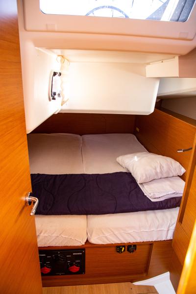 Book yachts online - sailboat - Sun Odyssey 440 - MONOLITH - rent