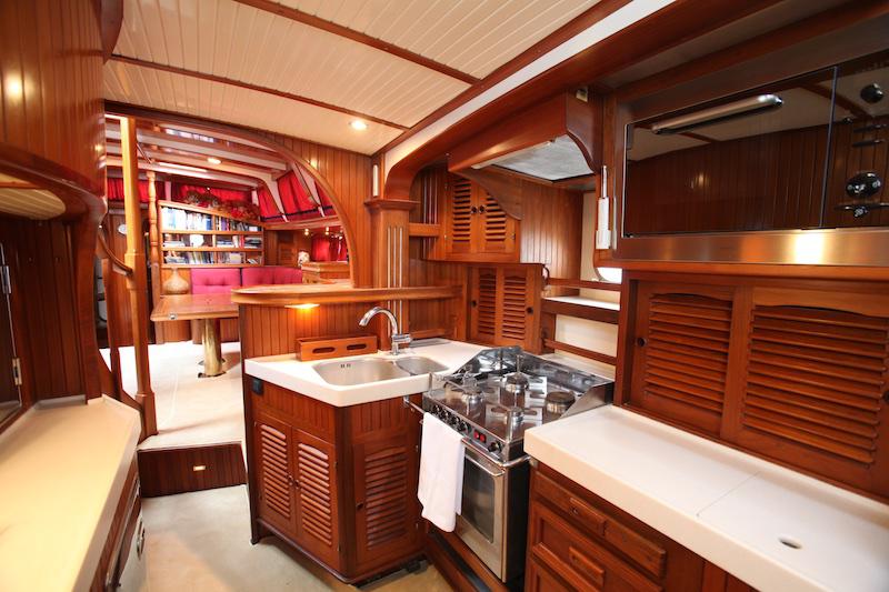 Book yachts online - sailboat - Scorpio 72 - Morgane - rent