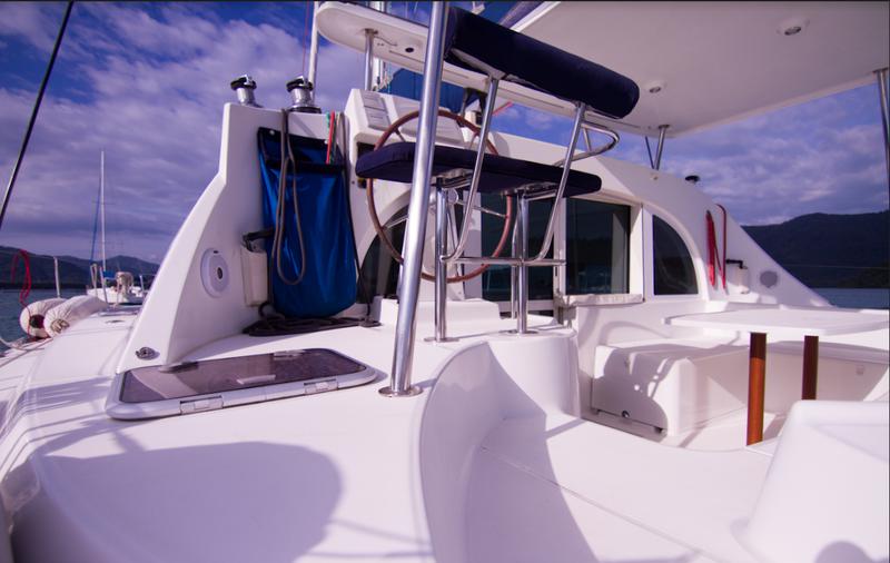 Book yachts online - catamaran - Lagoon 380 - My Shangri-La - rent