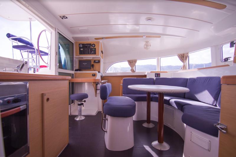 Book yachts online - catamaran - Lagoon 380 - My Shangri-La - rent