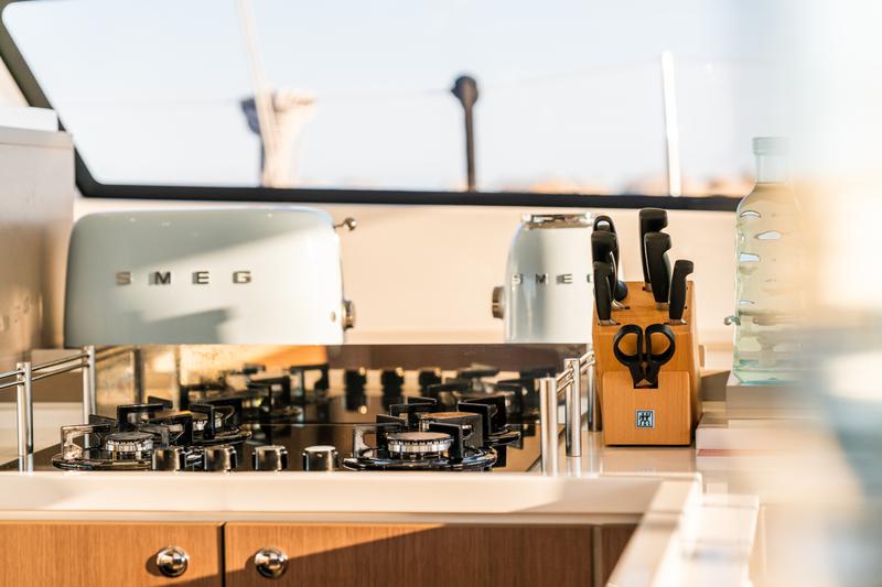 Book yachts online - catamaran - Bali 5.4. - Signature Concept - rent