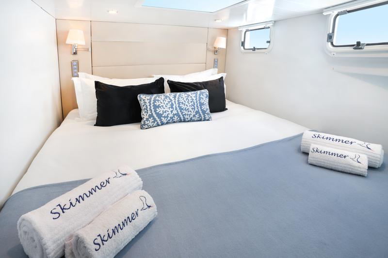 Book yachts online - catamaran - Open Ocean 740Performance - Skimmer - rent